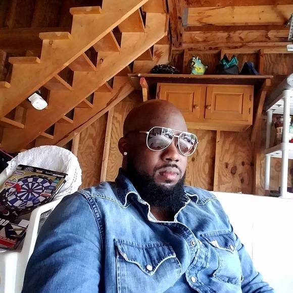 Meet your Posher, Scotty - Picture 1 of 1